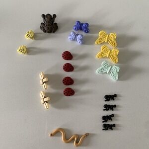 Garden Bugs Shank Buttons Buttons Galore Bees Butterflies Ants Ladybug Dragonfly